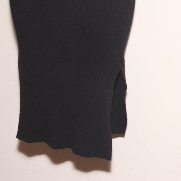 Magaschoni Black Ribbed Knit Bodycon Sweater Dress. Size Medium V-neck - Picture 5 of 10